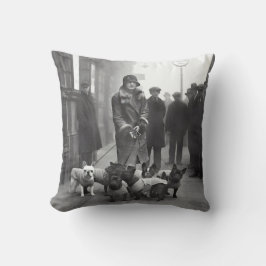 Almofada French Bulldogs Walker Gray/Black Throw Pillow