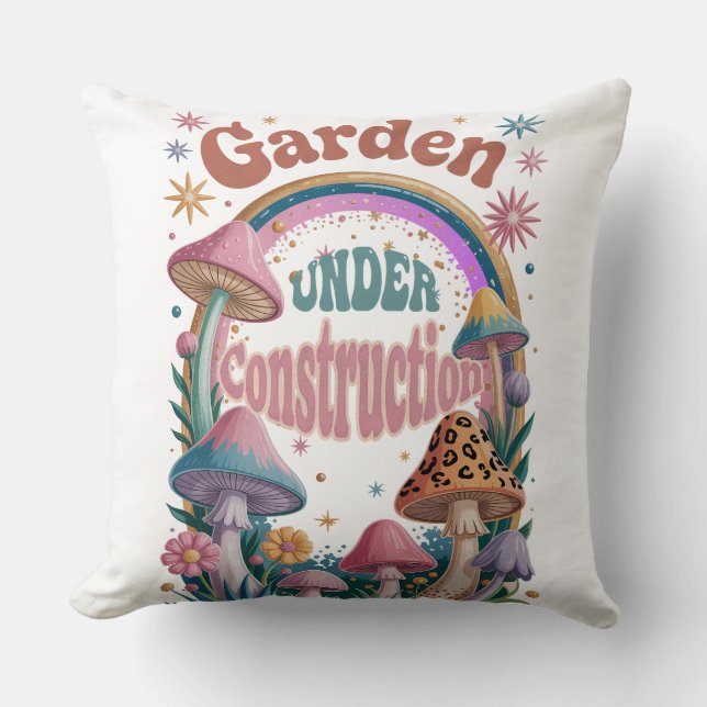 Almofada Garden Under Construction  Boho Mushroom art (Frente)
