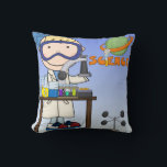 Almofada Garoto no Travesseiro do Science Lab<br><div class="desc">Boy in Science Lab travesseiro,  apresenta um rapaz cientista em um casaco de laboratório e óculos de segurança no laboratório trabalhando com béquer,  microscópio e tubos de teste.</div>