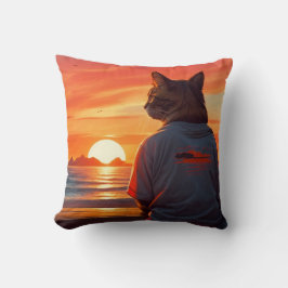 Almofada "Gato Contemplativo no Sunset: Arte Whimsical em P
