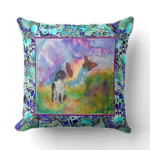 Gato e travesseiro decorativo dos monarca