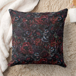 Almofada Gato Preto Gótico & Padrão de Flores Escuras
