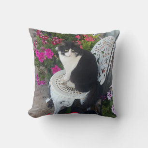 Almofada Gato Tuxedo Marrom Rosa Escuro Gatos e Flores