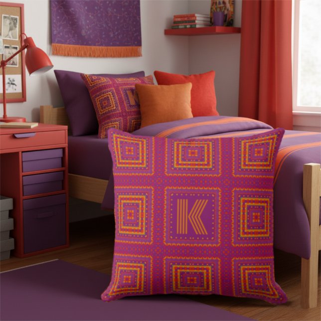 Almofada Geométrico Rosa Brilhante Moderno (Gorgeous modern boho pillow with customizable initial for a perfect touch to that dorm room.)