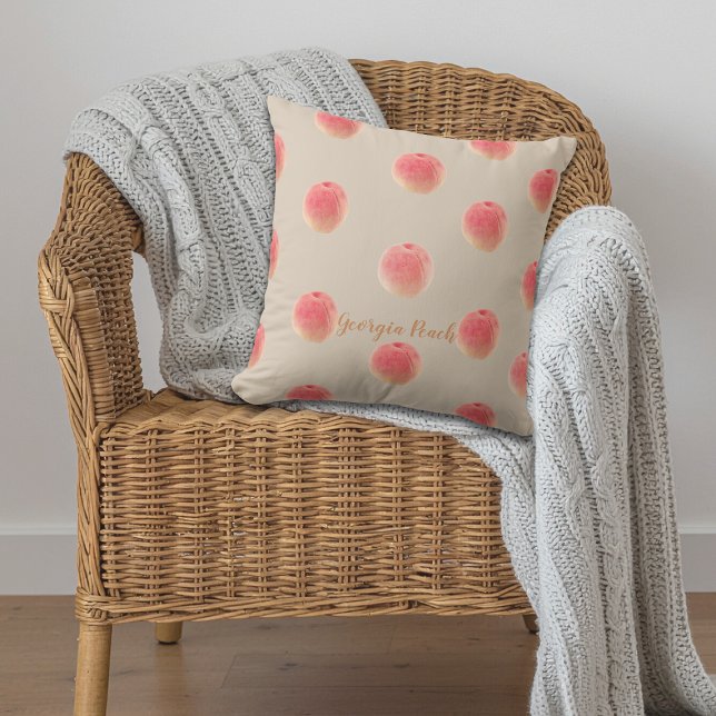 Almofada Georgia Peach Pattern Throw Pillow – Southern Home (Add a splash of Georgia with this customizeable Georgia Peach Throw Pillow)