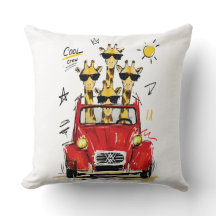 Girafas da Tripulação Legal em Carro Vermelho Clás