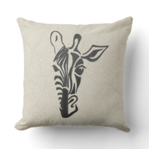 Giraffe – Stylish Throw Pillow
