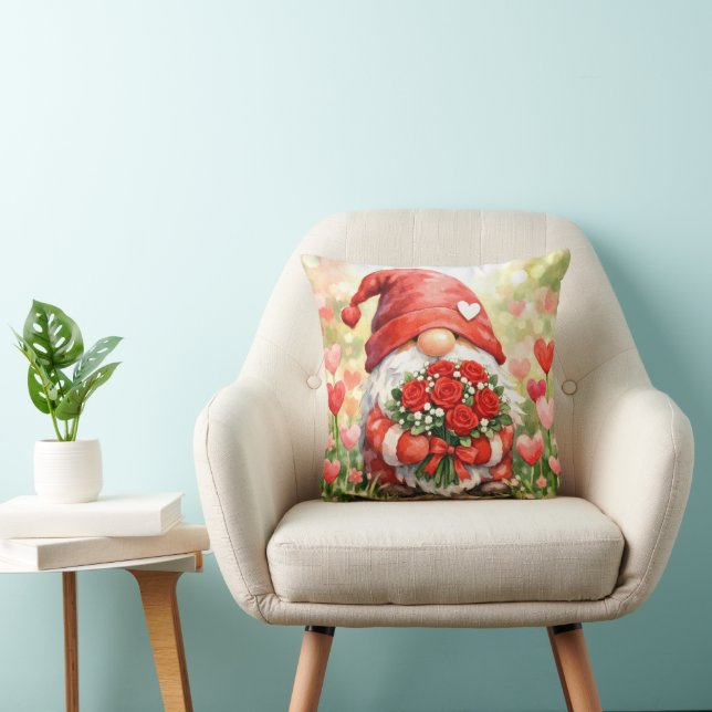 Almofada Gnomo com Rosas Vermelhas em um Jardim (Cadeira)