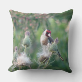Almofada Goldfinch sobre o Travesseiro decorativo Fluffy Th