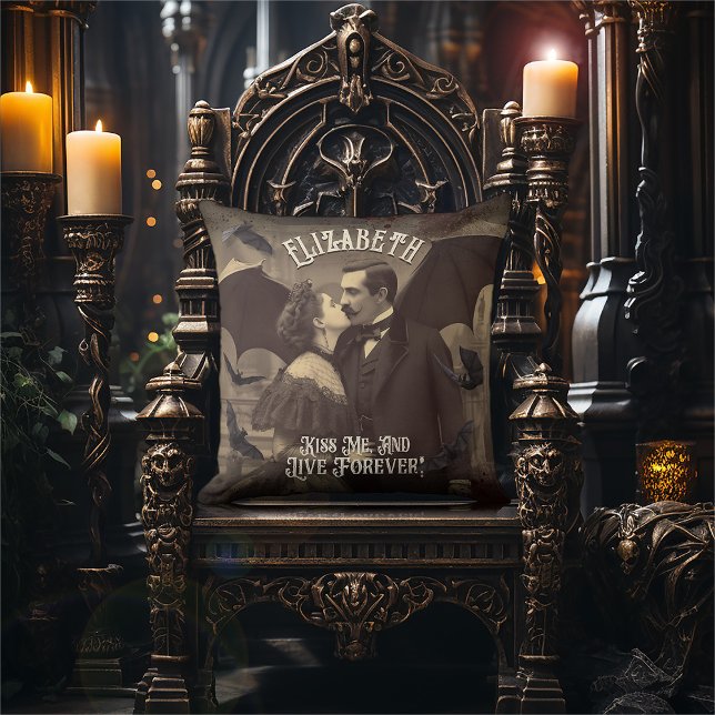 Almofada Gótica Vintage Vitoriana Dracula Kiss Halloween (Criador carregado)