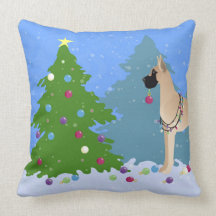 Grande Dane Decorando uma Árvore de Natal na flore