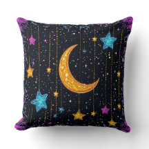 Grande lua crescida e numerosas estrelas