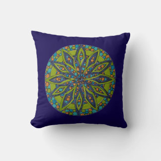 Almofada Green/Blue Starburst Mandala Throw Pillow