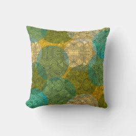 Almofada Greens and yellow Symmetrical Doodle Mandala 