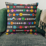 Almofada Grooves Good Vibes Amor Sorria Miçangas Retrovisor<br><div class="desc">Groovy Good Vibes Love Smile Retro Miçanga Travesseiros decorativos Cushions apresenta uma variedade de miçangas de amizade com texto como amor, paz, feliz, sorriso, boas vibrações e acentuado com flores, borboletas, corações, estrelas, yin e sinais yang em cores brilhantes. Decoração perfeita de casa e quarto e presentes para o Natal,...</div>