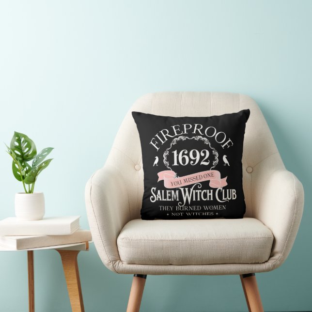 Almofada Halloween Fireproof 1692 Witch Throw Pillow (Cadeira)
