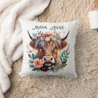 Almofada Highland Cow Boho Floral Watercolor