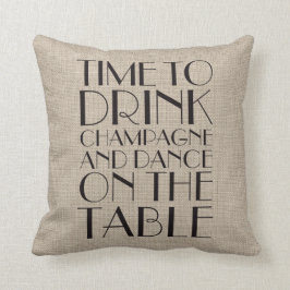 Almofada Hora de beber o Travesseiro do Burlap de Champagne
