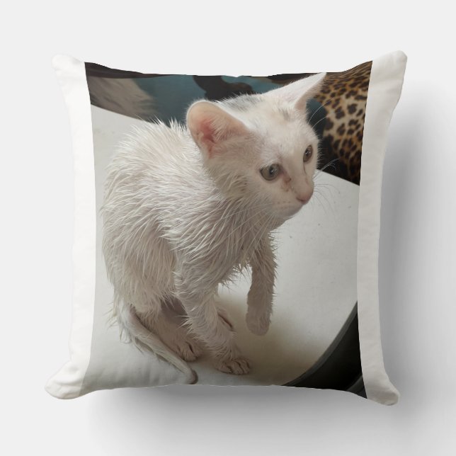 Almofada I Hate People! Cat Throw Pillow (Frente)