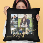 Almofada Imagem de ouro de colagem de fotos Elegante engaja<br><div class="desc">Oferta especial de manutenção do modelo travesseiro decorativo de ouro negro para um casal engajado ou recém-casados com seis fotos personalizadas e um roteiro de caligrafia moderno. Personalize-o com as suas imagens e texto! Observe que a cor de fundo pode ser alterada. Você pode substituir o preto por qualquer outra...</div>