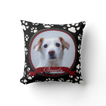 Impressões Memoriais de Cachorros Negros e Brancos