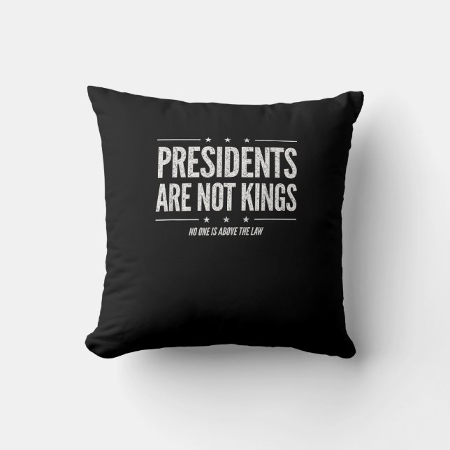 Almofada In America Presidents Are Not Kings Retro Classic (Frente)