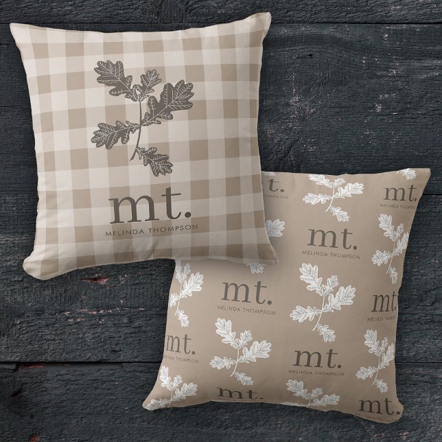 Almofada Iniciais de Monograma Moderno de Xadrez de outono  (Autumn Fall Taupe Plaid Modern Monogram Initials Throw Pillow)