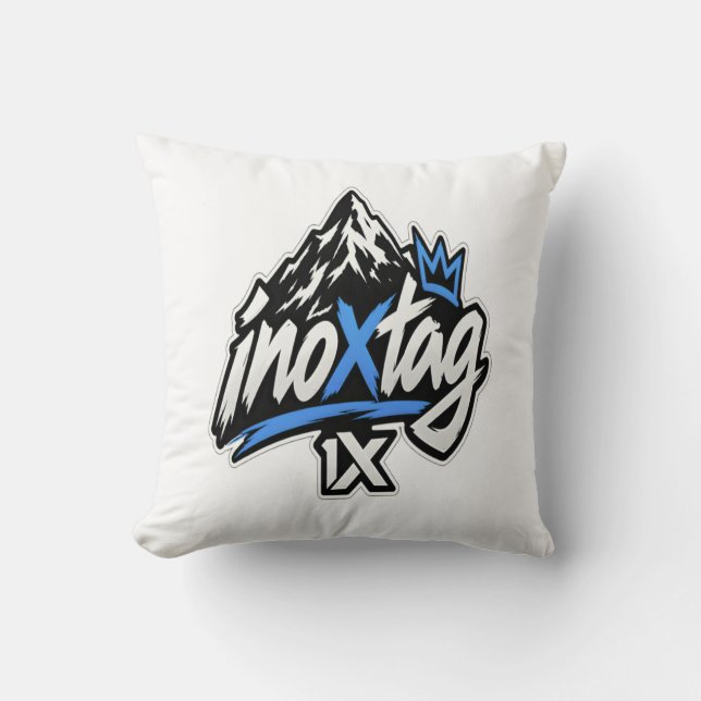 Almofada Inoxtag Mountain Adventure Sticker – Design  (Frente)