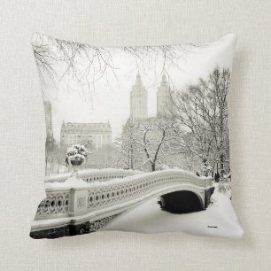 Almofada Inverno do Central Park - neve na ponte do arco