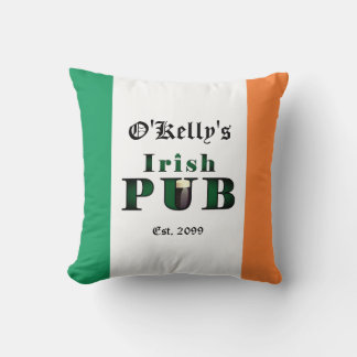 Almofada Irish Pub Bar Tavern Throw Pillow