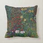 Almofada Jardim de Fazenda Gustav Klimt com girassóis<br><div class="desc">Jardim de Fazenda Gustav Klimt com girassóis</div>