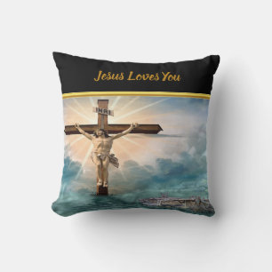 Almofada Jesus que pendura de uma cruz cristã da