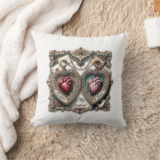 Almofada Keeper of My Deepest Love t-shirt with ornate