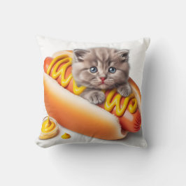 Almofada kitten in hot dog with mustard