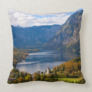 Almofada Lago Bohinj em Slovenia no outono