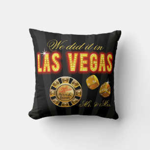 Almofada Las Vegas acende o Sr. & Sra. Newlyweds   preto