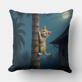 Almofada Learning to Climb – Cute Cat Moment