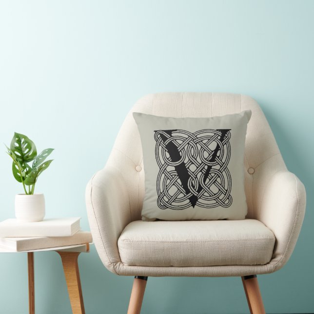 Almofada Letra V Vintage Celtic Knot Monograma (Cadeira)
