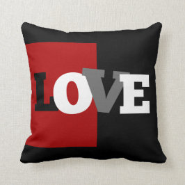 Almofada letras LOVE (preto, branco, cinza, fogo)