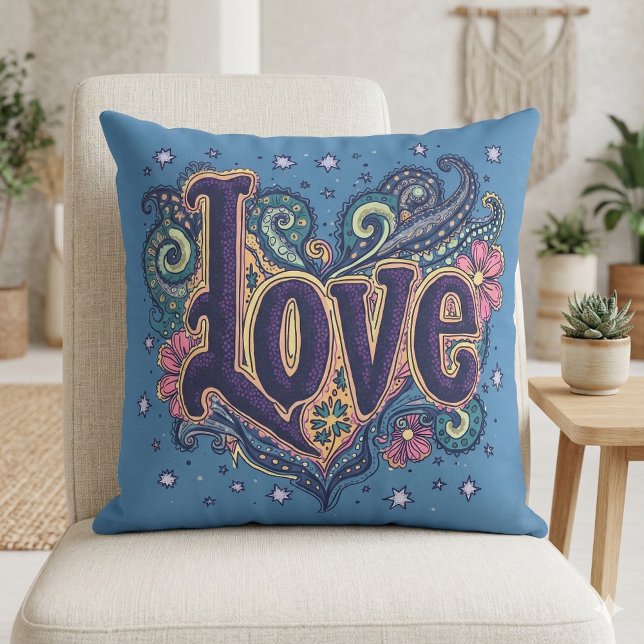 Almofada Letreirismo de Amor Boho Psicodélico com Floral (Psychedelic Boho Love Lettering with Floral Throw Pillow Mockup A)