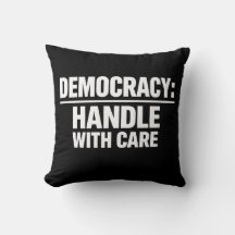 Lide com a Democracia com Cuidado