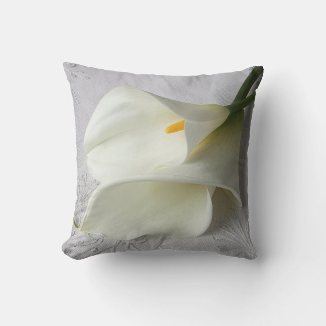 Almofada lírios de calla brancos no travesseiro decorativo (Frente)