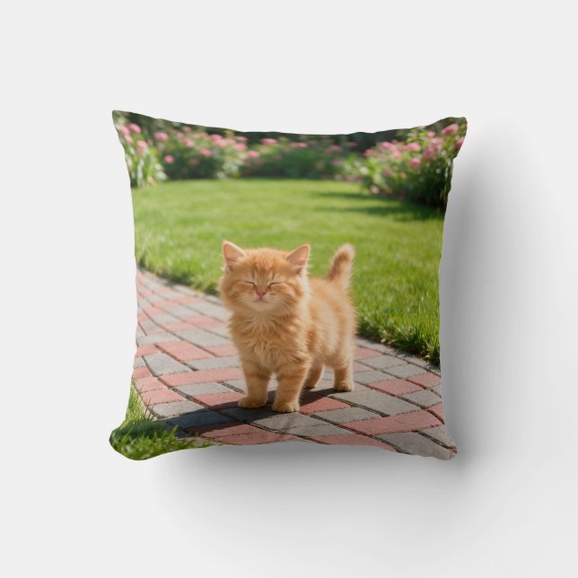 Almofada Little cute  orange cat  (Frente)