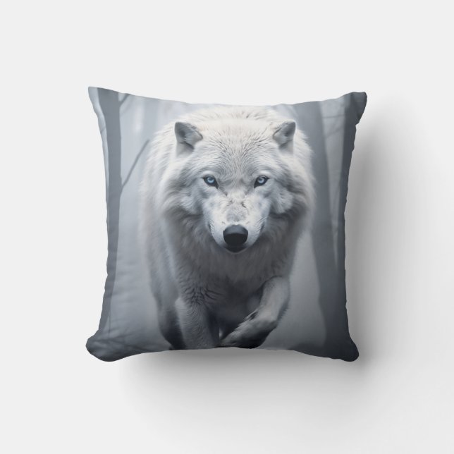 Almofada Lobo Branco na Floresta Foggy (Frente)