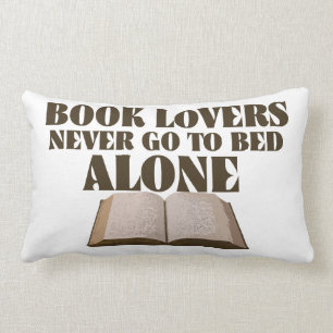 Almofada Lombar Amantes de livros nunca vão dormir sozinhos