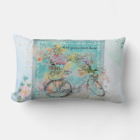 Bicicleta com cestos de flores em burlap azul