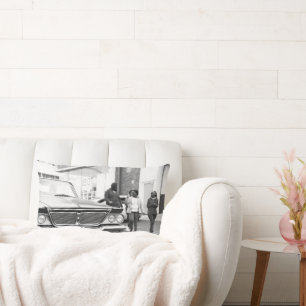 Almofada Lombar Carro Antigo Preto E Branco Monocromático Pessoas 