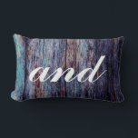 Almofada Lombar Casamento, Sr. e Sra. Newlywing.<br><div class="desc">Uma surpresa para recém-casados são esses "Sr. e Sra. Travesseiros". Criado com uma imagem de madeira em cores azuis, traços de fluxo roxo em todo o design de forma dramática. Este travesseiro faz parte de uma coleção de "Sr. e Sra. Travesseiros" (que deve ser comprada separadamente). Exibida no estilo lombar,...</div>