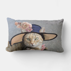 ALMOFADA LOMBAR CAT DA PRINCESA TATUS /ELEGANT, CHAPÉU GRANDE DA