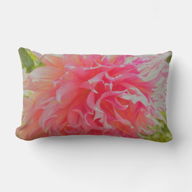 Almofada Lombar Coral Elegante e Dália Decorativa Rosa (Frente)